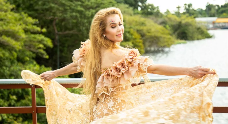 Joelma segue em tratamento e lança, no dia de seu aniversário, clipe gravado na Amazônia