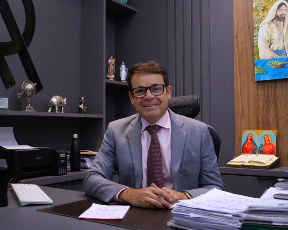 Dr. Ramonilson agradece a audiência do programa radiofônico ‘Seu Direito’ e destaca continuidade do trabalho nas redes sociais