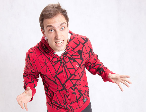 Após fazer ‘piada’ com criança com hidrocefalia, Léo Lins é demitido do SBT