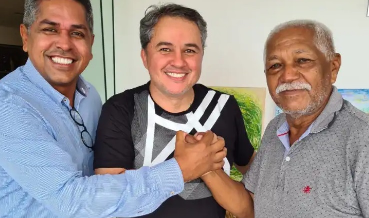Efraim recebe apoio do vereador Emano Santos e cresce em João Pessoa