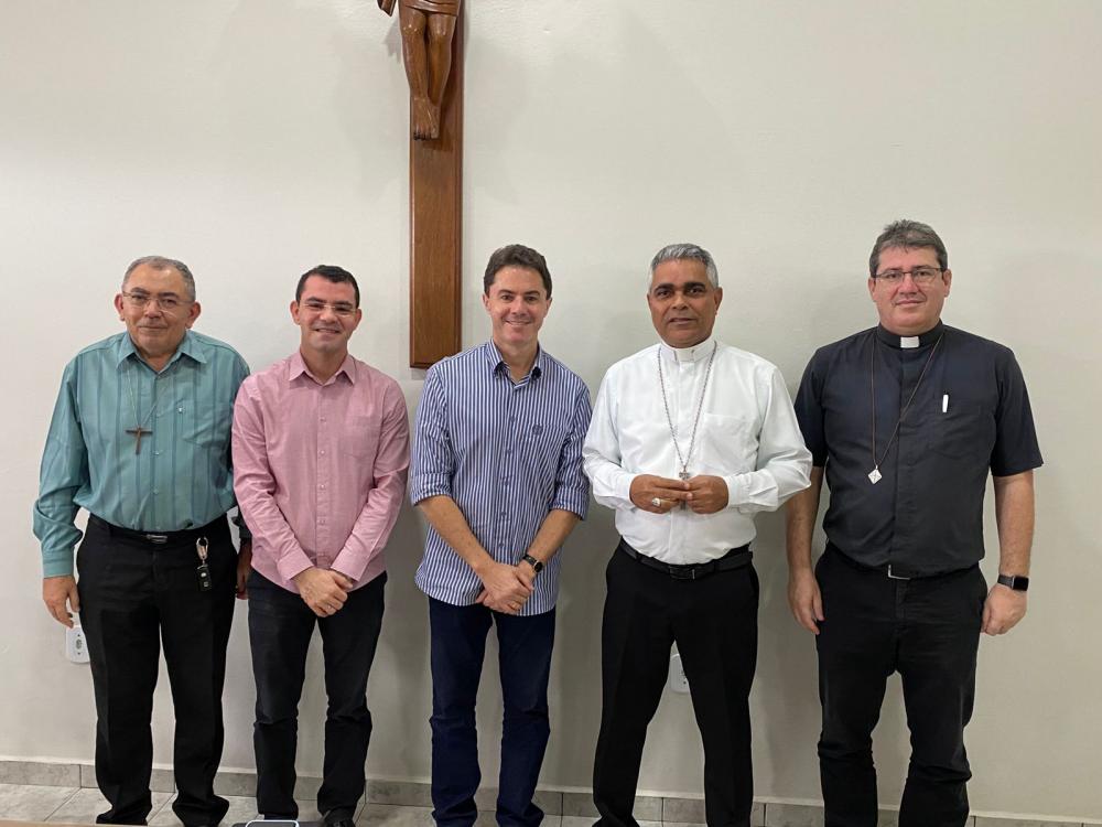 Veneziano é recebido pelo Bispo Diocesano de Guarabira para tratar de ações em favor do turismo religioso na região