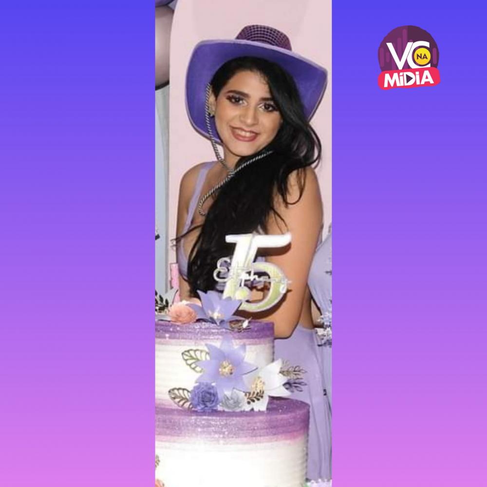 Veja a Cobertura Fotográfica do Aniversário de 15 Anos da Estephany