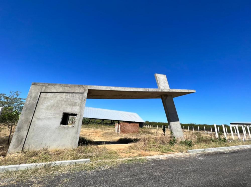 Dr. Ramonilson reivindica a conclusão das obras da Vila OIímpica de Patos