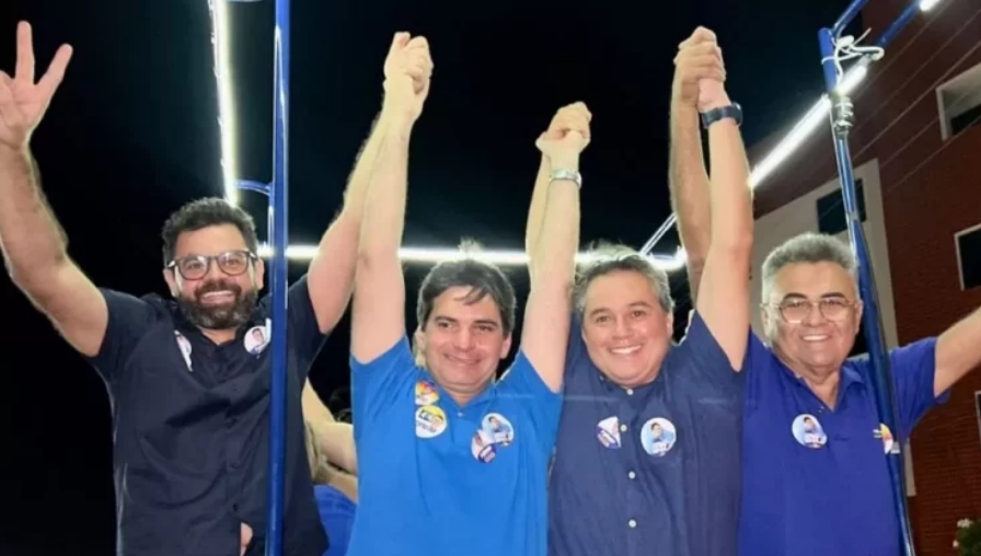 Efraim Filho é recebido em São Bento com carreata ao lado de Jarques Lúcio, Márcio Roberto e Murilo Galdino