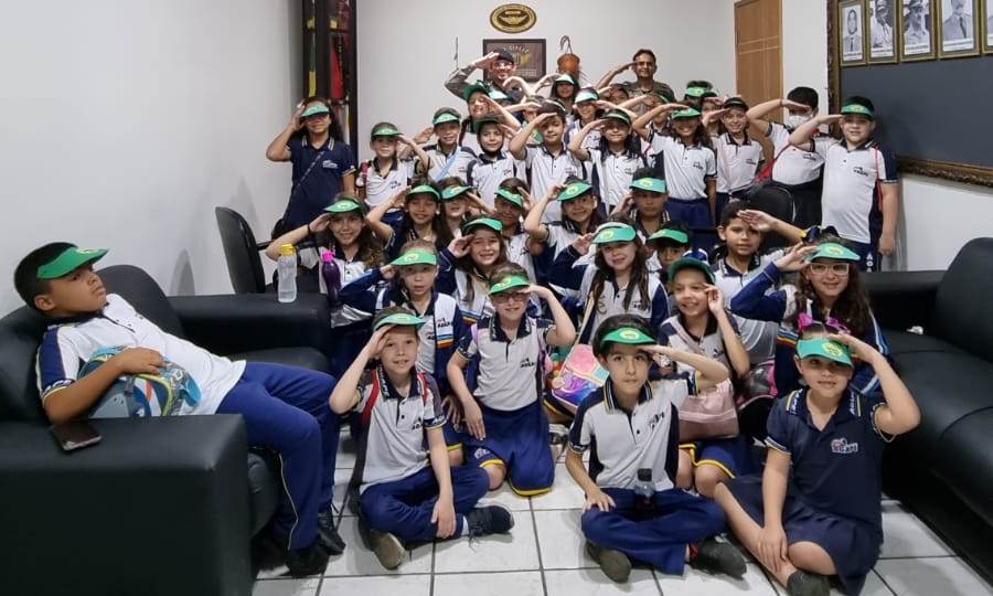 Polícia Militar recebe visita de escolas em alusão ao Dia do Soldado; veja as fotos