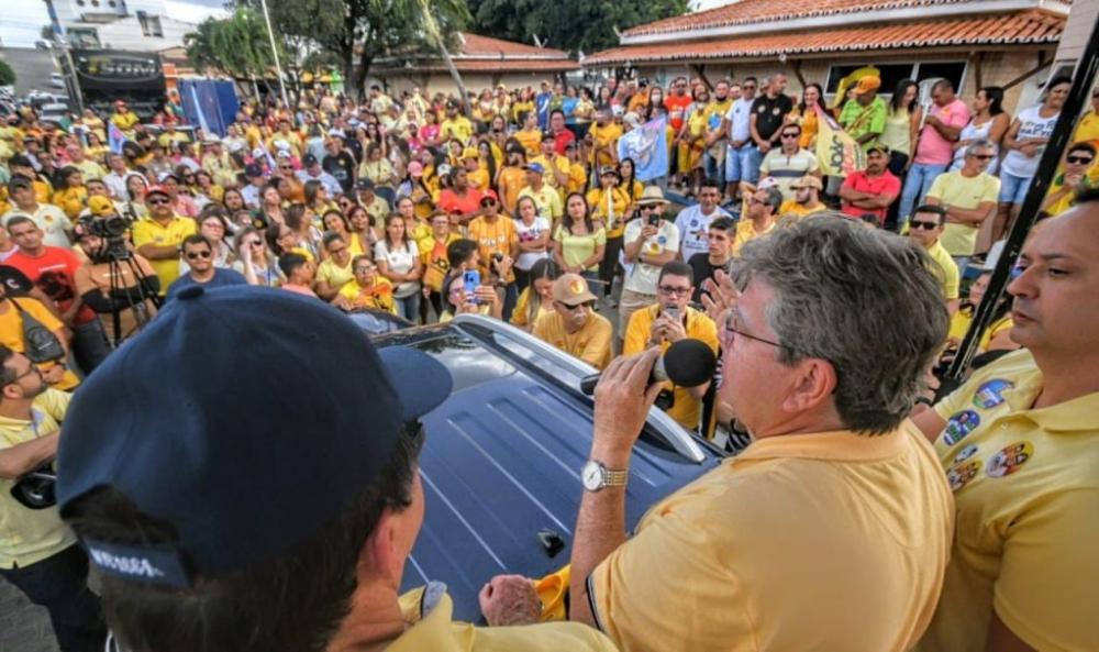João destaca investimentos no Cariri durante eventos de campanha em vários municípios da região, neste sábado