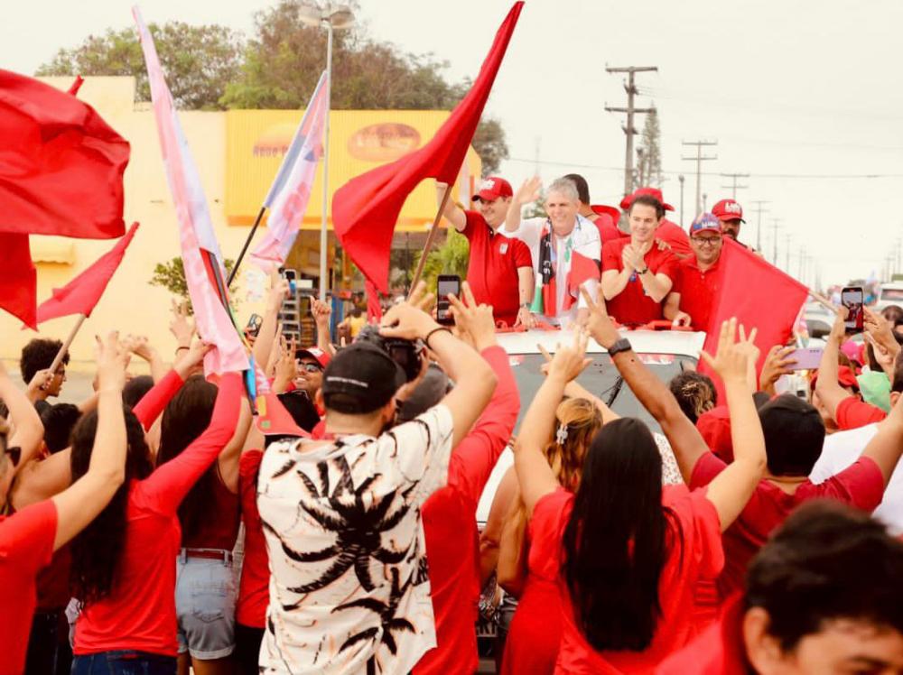 Após quase 12 horas de caravana no sábado, em 9 cidades do Brejo, Veneziano inicia o domingo em nova caravana por mais municípios