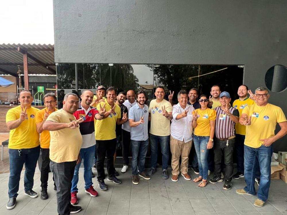 Pedro recebe apoio de Pedrito Gomes, ex-prefeito de Cruz do Espírito Santo, e todo seu grupo político