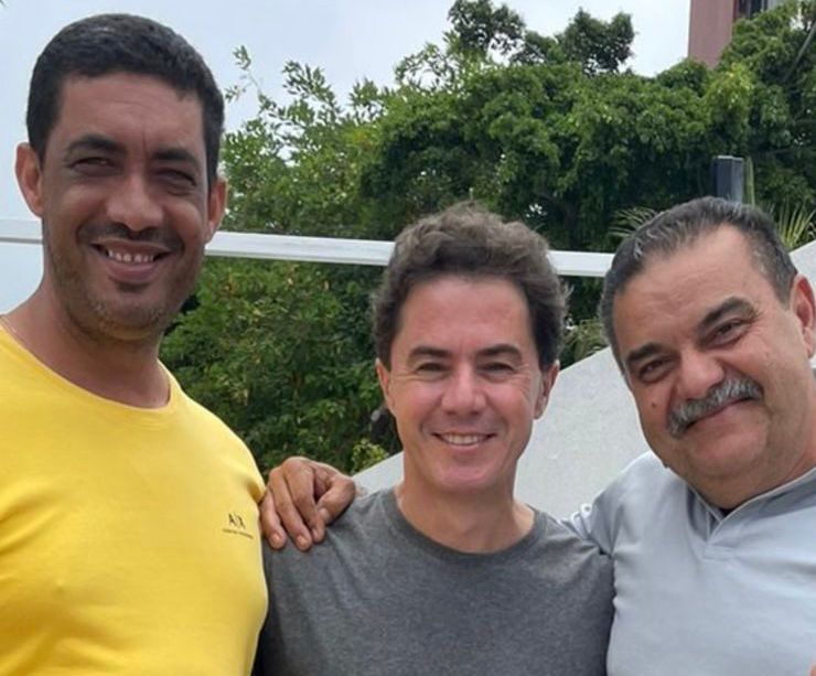 Mais dois prefeitos que votaram em Veneziano para governador no 1º turno anunciam apoio a Pedro no 2º turno