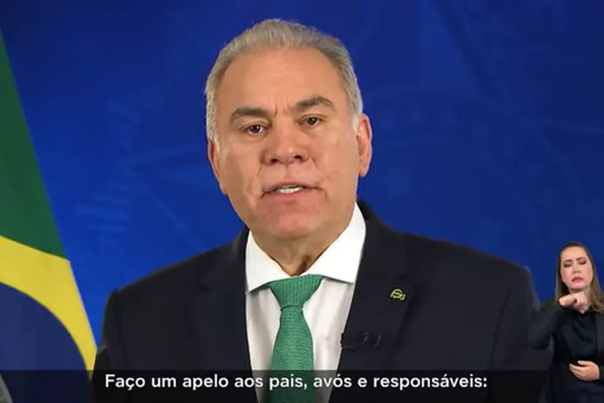 Ministério da Saúde faz apelo aos pais por vacinação contra pólio: 'Vacinem suas crianças'