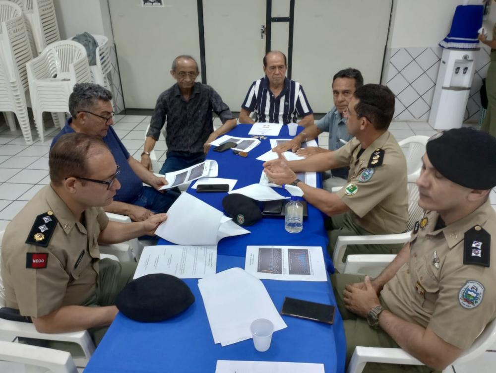 Polícia Militar reúne com representantes do Comércio para articular ações de segurança, em Patos