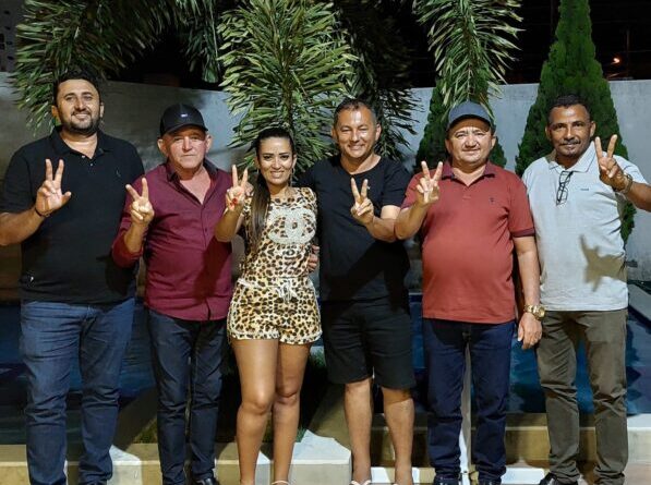 Vereadora adere ao grupo do prefeito Suélio Felix, em Catingueira