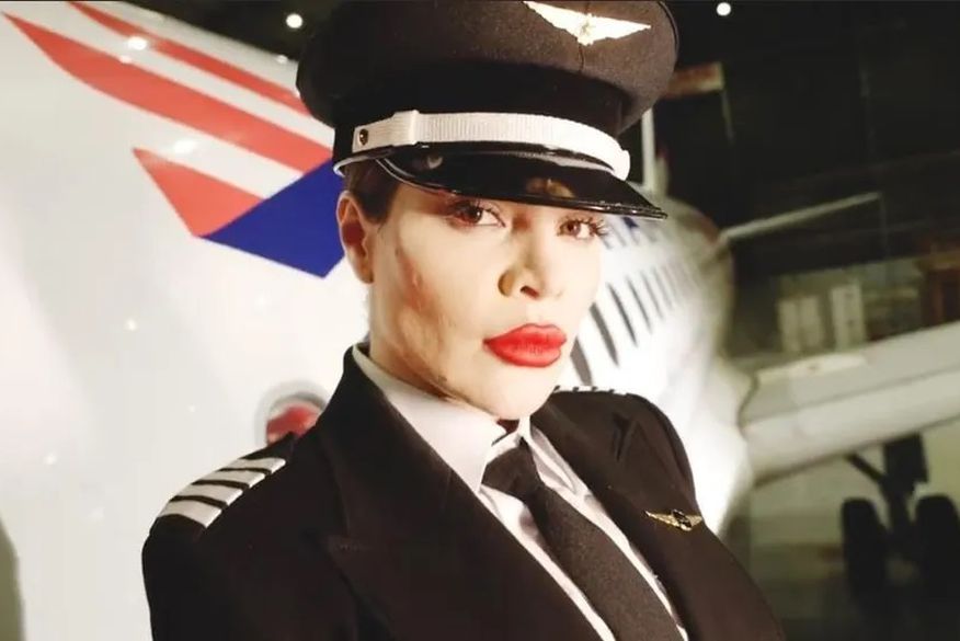 Farofa da Gkay tem avião fretado para influencers e show de Anitta