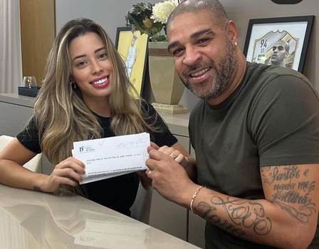 Adriano Imperador se separa de Micaela Mesquita após 24 dias