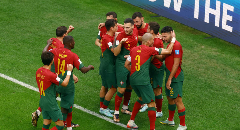 Com Cristiano Ronaldo no banco, Portugal dá goleada histórica na Suíca