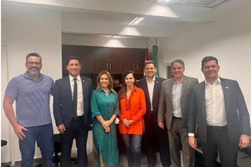 Efraim Filho substituirá Davi Alcolumbre e será o novo líder do União Brasil no Senado: 