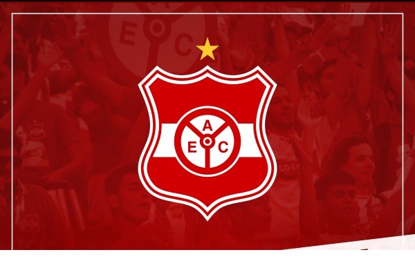 Auto Esporte pede desculpas após palavras machistas de zagueiro contra árbitra