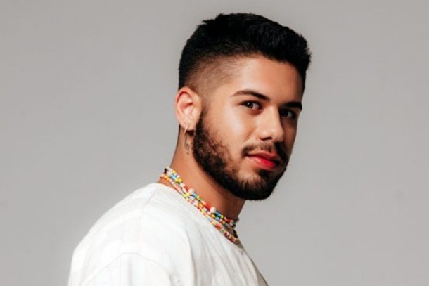 Zé Felipe anuncia novo hit “Facilita Aí” 