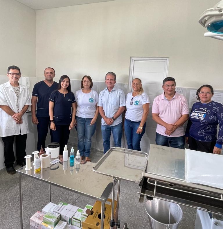 Prefeito de Patos confirma realização de 1 MIL procedimentos de castração de animais de rua, em menos de 8 meses