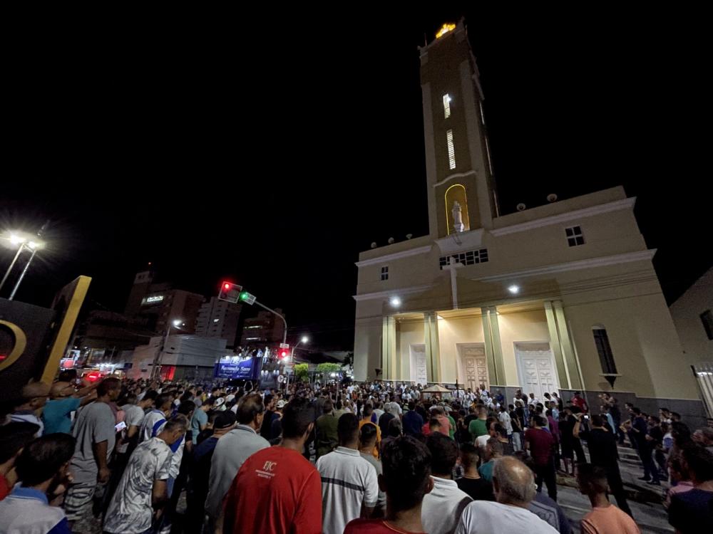 Fé, Religiosidade e História: Procissão dos Homens leva multidão pelas principais ruas de Patos