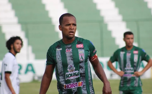 Treze e Nacional de Patos têm interesse em contratar Daniel Costa