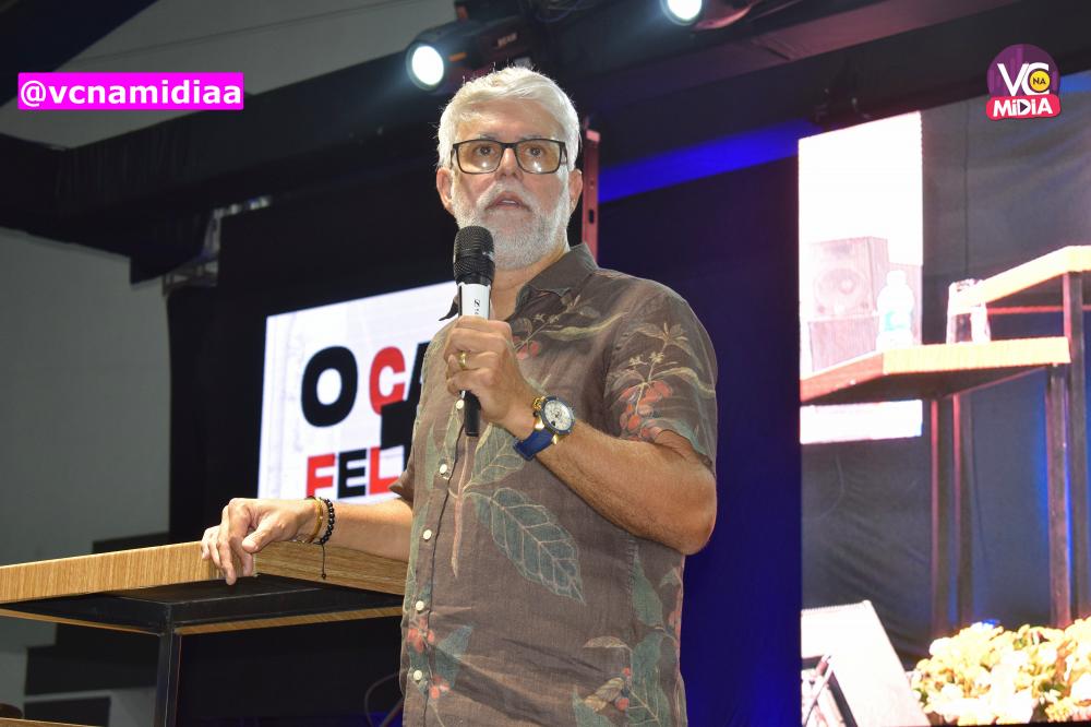Em Patos: Veja a Cobertura Fotográfica da palestra O Caminho da Felicidade, com o pastor Cláudio Duarte