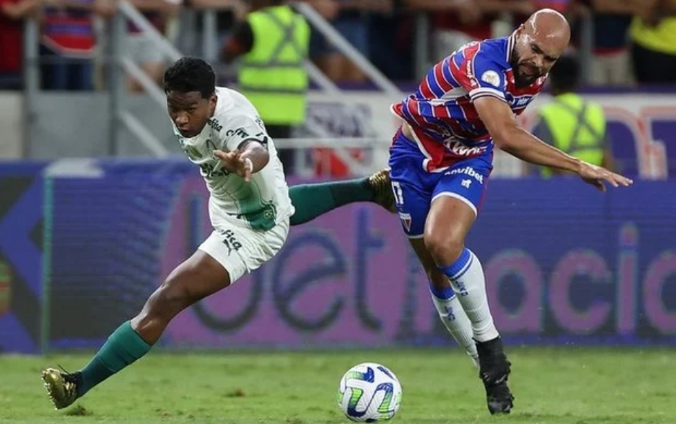 Palmeiras empata com Fortaleza e segue na liderança do Brasileirão