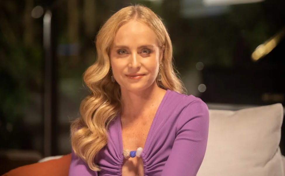 Angélica comenta repercussão da série sobre seus 50 anos: ‘Minha vida sempre foi exposta, mas foi muito verdadeira’