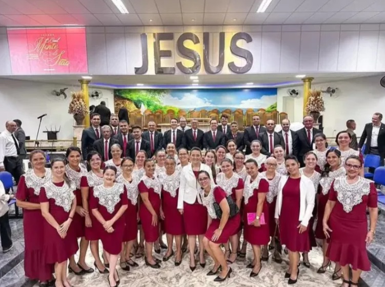 Coral Monte de Sião da Igreja Assembleia de Deus, em Patos, celebra 43 anos de existência