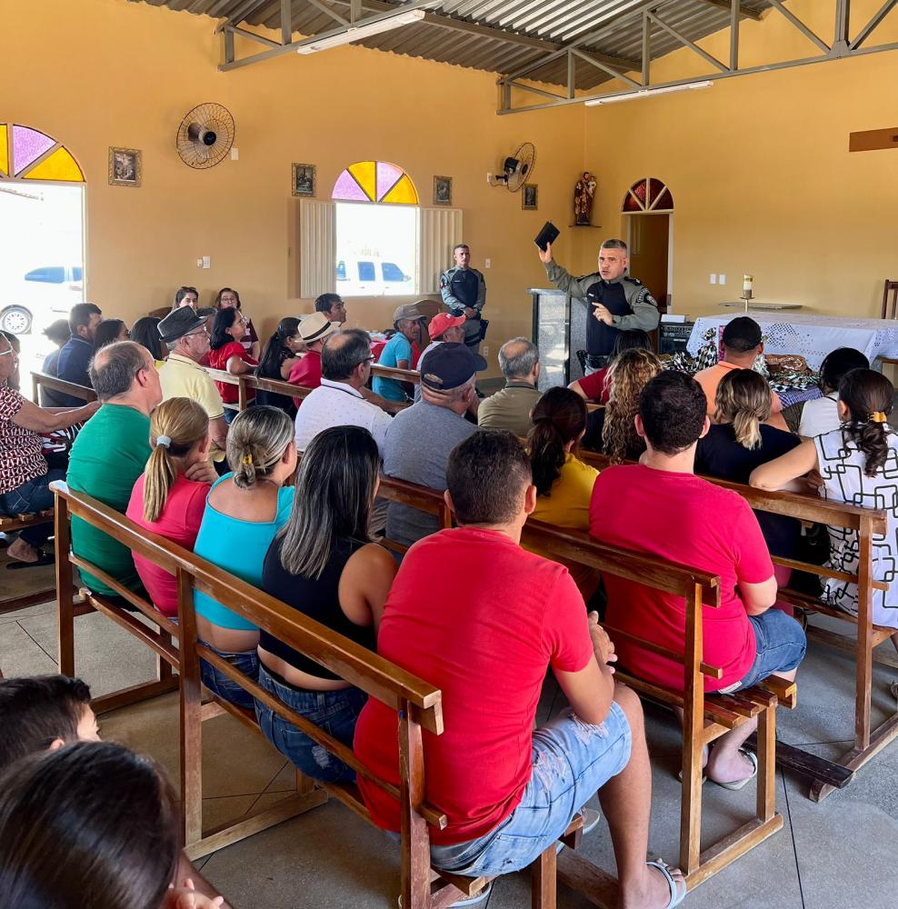 Polícia Militar realiza visitas em associações de agricultores de São Mamede