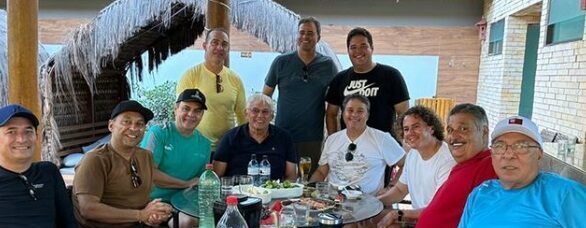 Efraim, Veneziano, Cássio e mais se reúnem em confraternização e discutem eleições de 2024