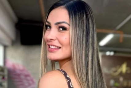 Andressa Urach fala sobre fim da carreira erótica e ensina truque para sexo diário