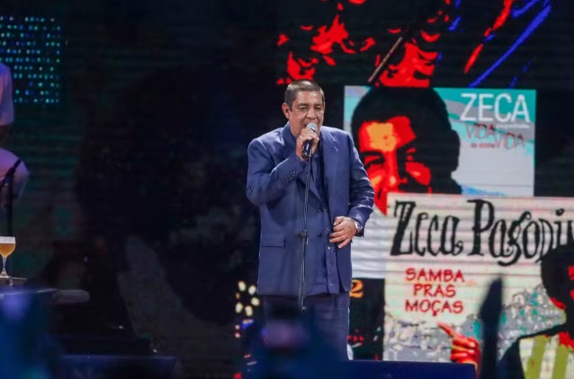 Zeca Pagodinho celebra os 40 anos em show com presença de famosos