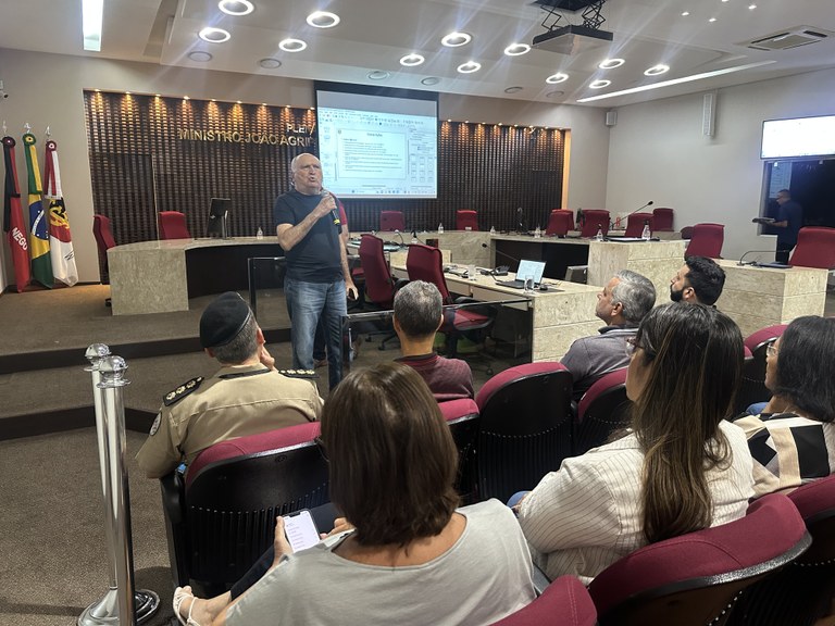 TCE busca parceria com UFCG para o uso da inteligência artificial na análise de Contas