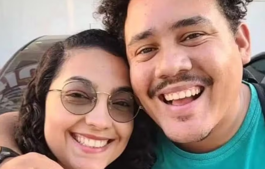 Camila Moura, esposa do BBB Lucas Buda, bate 1,5 milhão de seguidores