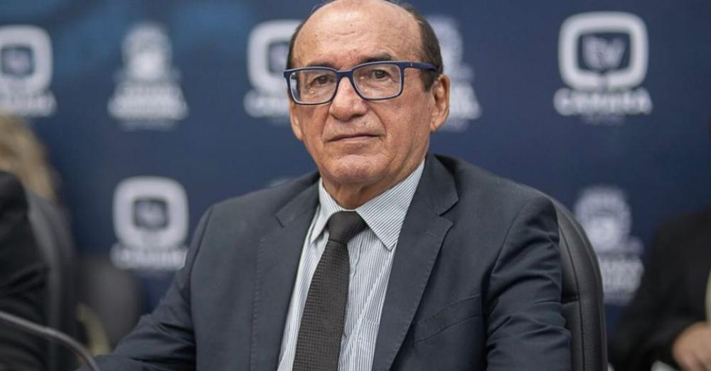 Ferré Maxixe pede exoneração da Secretaria de Agricultura mais uma vez e volta à Câmara Municipal de Patos