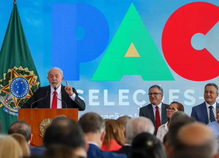 Lula anuncia 207 ações do Novo PAC em 110 municípios paraibanos