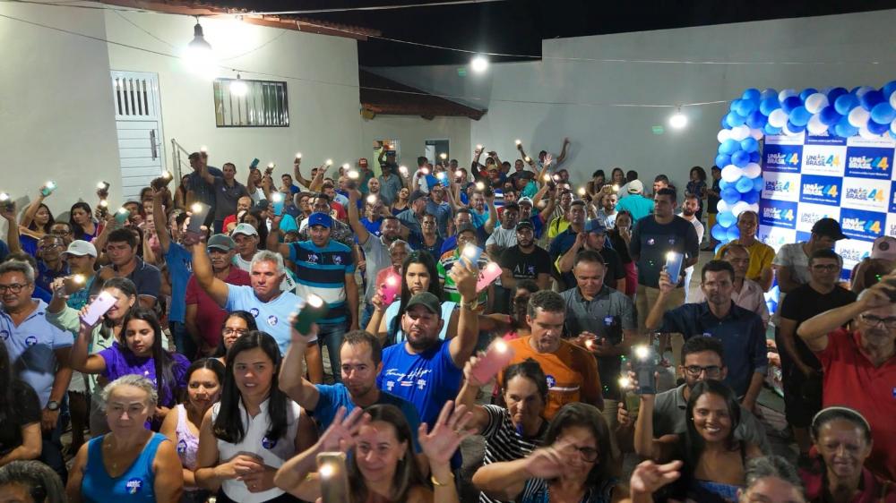 Ato de filiação de Dr. Israel Firmino ao União Brasil reúne população e lideranças políticas, em Matureia
