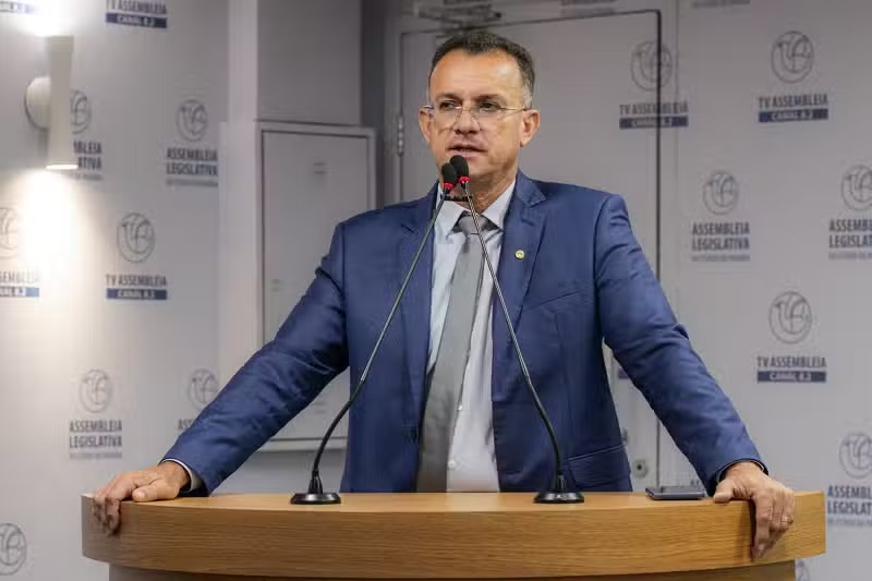  Deputado Sargento Neto projeta aumento de deputados na bancada da oposição da ALPB