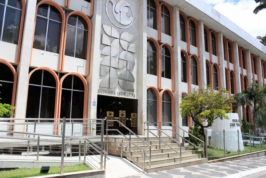 Assembleia Legislativa da Paraíba revoga lei que proibia fogueiras em áreas urbanas