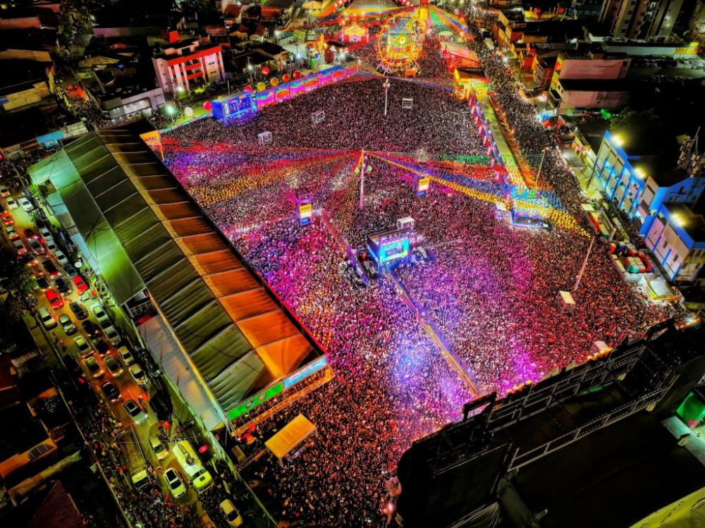 O Maior São João do Mundo: noite de recorde de público e portões fechados em Campina Grande