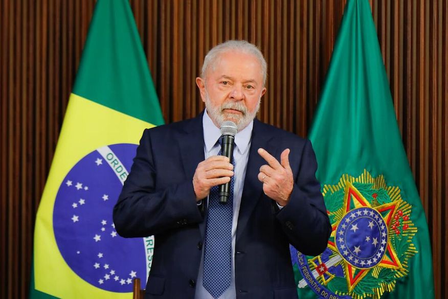 Lula afirma que pode ser candidato à reeleição em 2026