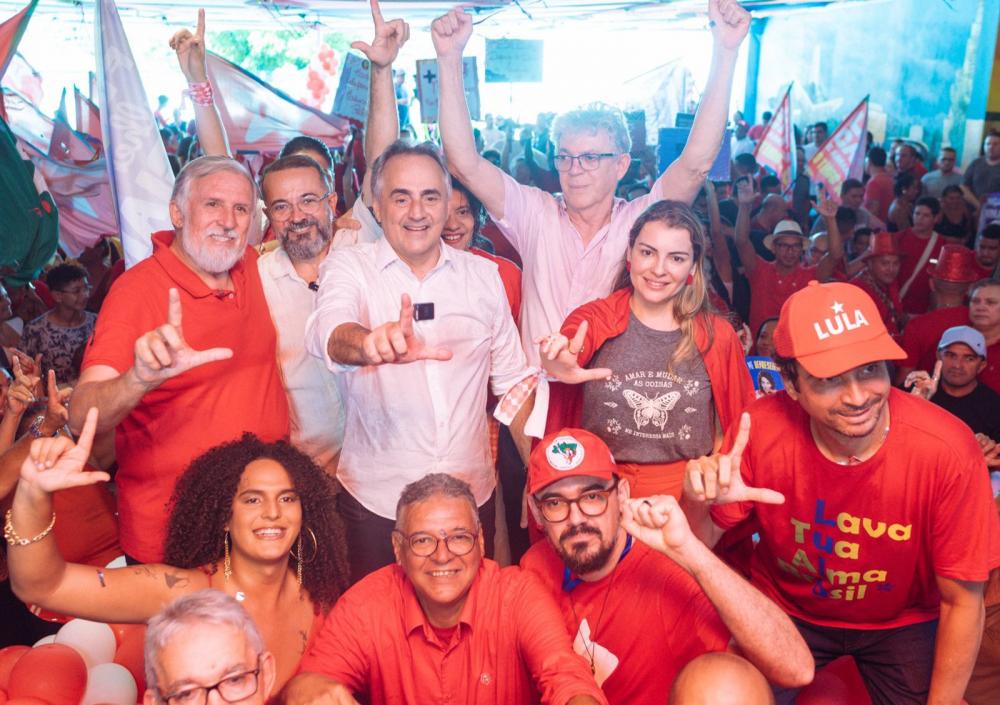 Convenção do Time de Lula homologa as candidaturas de Luciano Cartaxo e Amanda Rodrigues a prefeito e vice-prefeita de João Pessoa