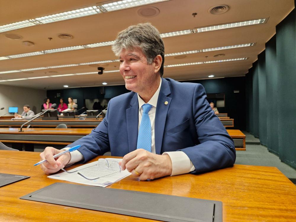 Ruy Carneiro é eleito presidente de Comissão na Câmara Federal