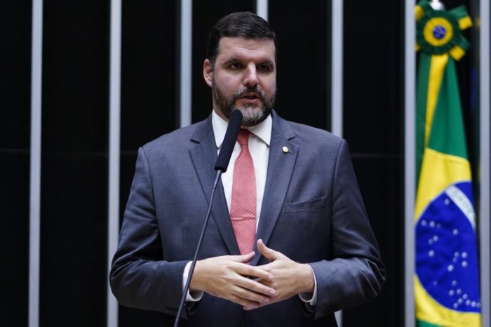 O relator, deputado Pedro Lupion, recomendou a aprovação do projeto - (Foto: Pablo Valadares / Câmara dos Deputados)