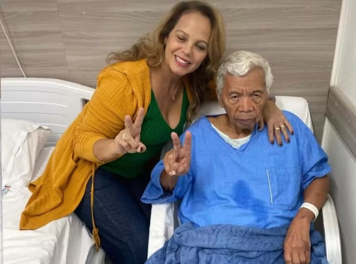Esposa de Roque pede para filha de Silvio Santos emprego: Desculpa ficar batendo na mesma tecla