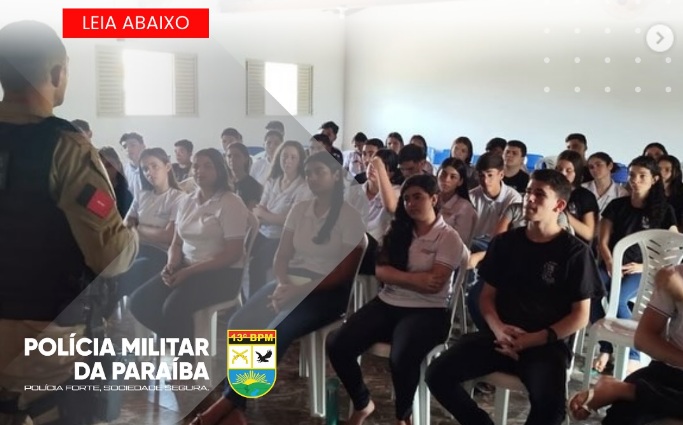 Polícia Militar debate sobre o futuro profissional dos alunos de escola estadual, em Olho DÁgua