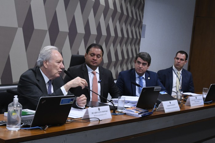 Lewandowski, Weverton, Bandeira de Mello e João Trindade debatem sobre lei que completa 73 anos e apresenta lacunas e inseguranças já identificadas nos processos de impeachment de Color e Dilma - Foto: Edilson Rodrigues/Agência Senado