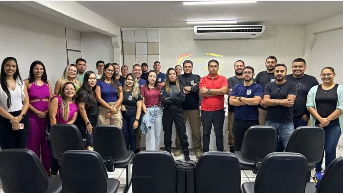 Policial Penal Ministra Palestra a Agentes Socioeducativos da FUNDAC