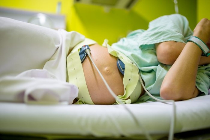 Violência obstétrica é o desrespeito à autonomia e ao corpo da gestante - (Foto: Depositphotos)